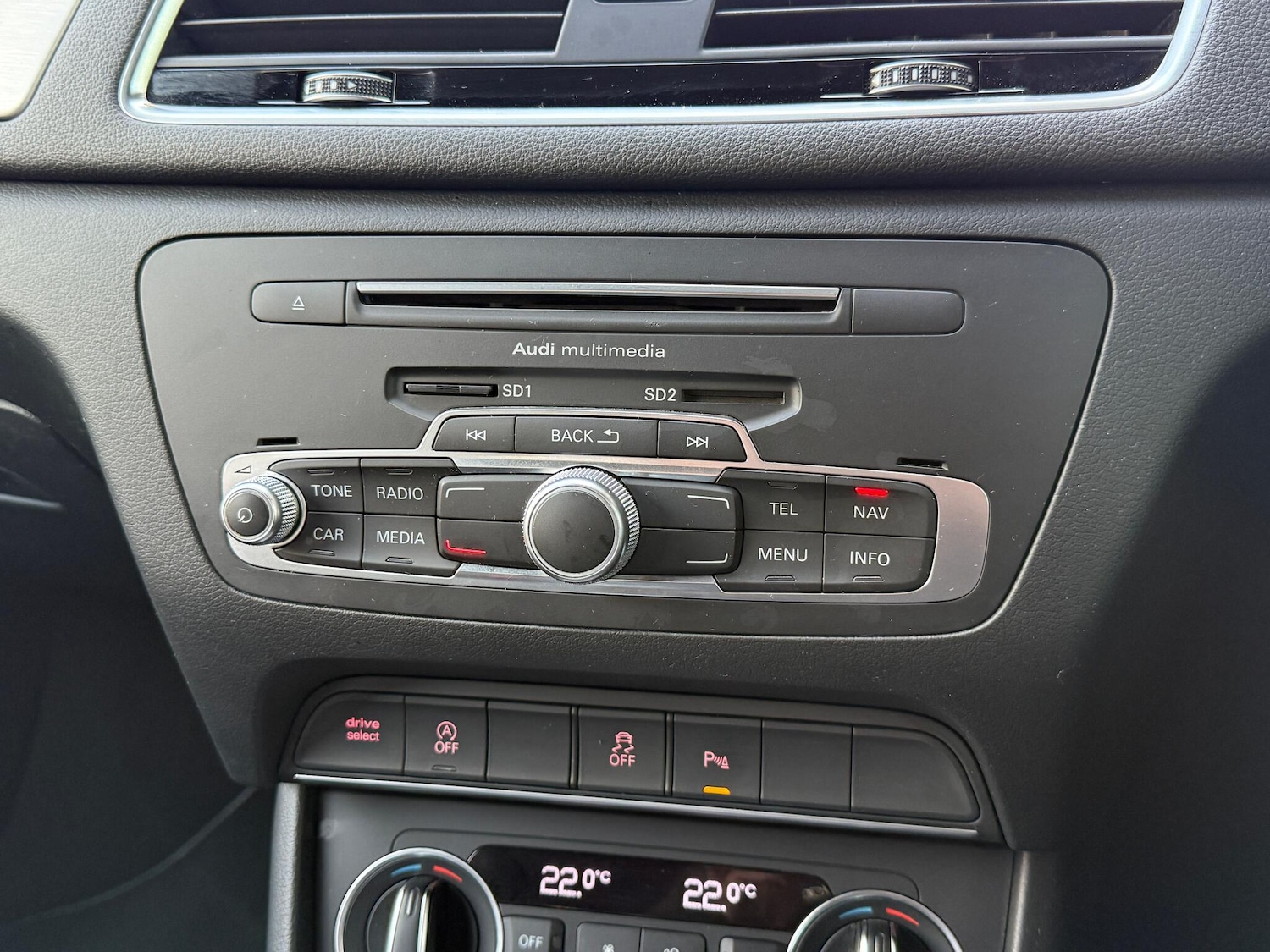 Used Audi Q3 2016 for sale - 76499164: Photo 25