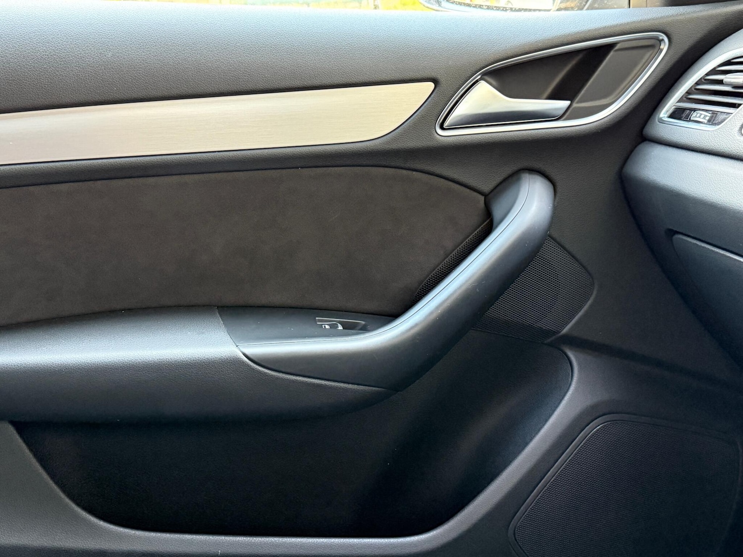 Used Audi Q3 2016 for sale - 76499164: Photo 31