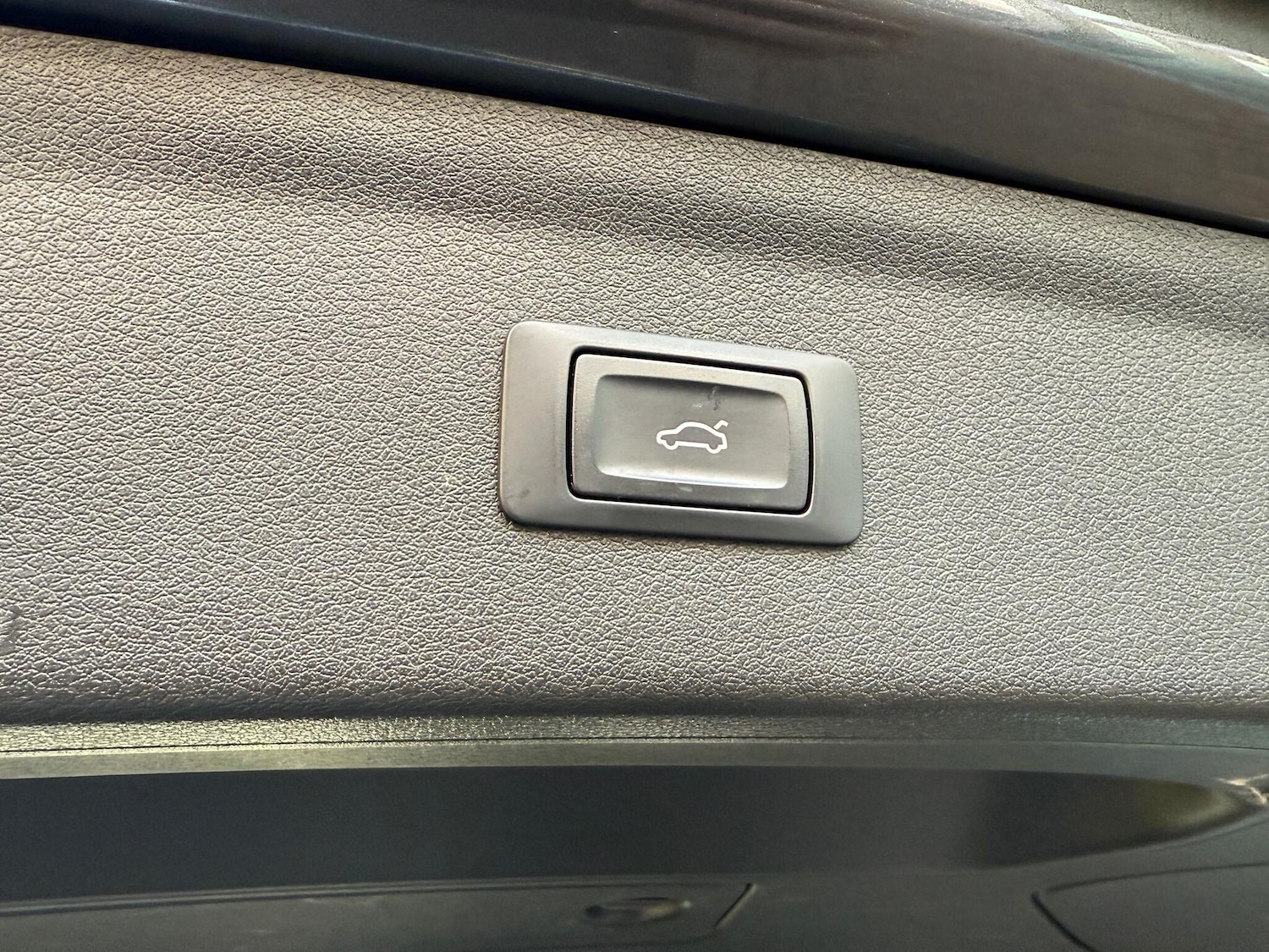 Used Audi Q3 2016 for sale - 76499164: Photo 50