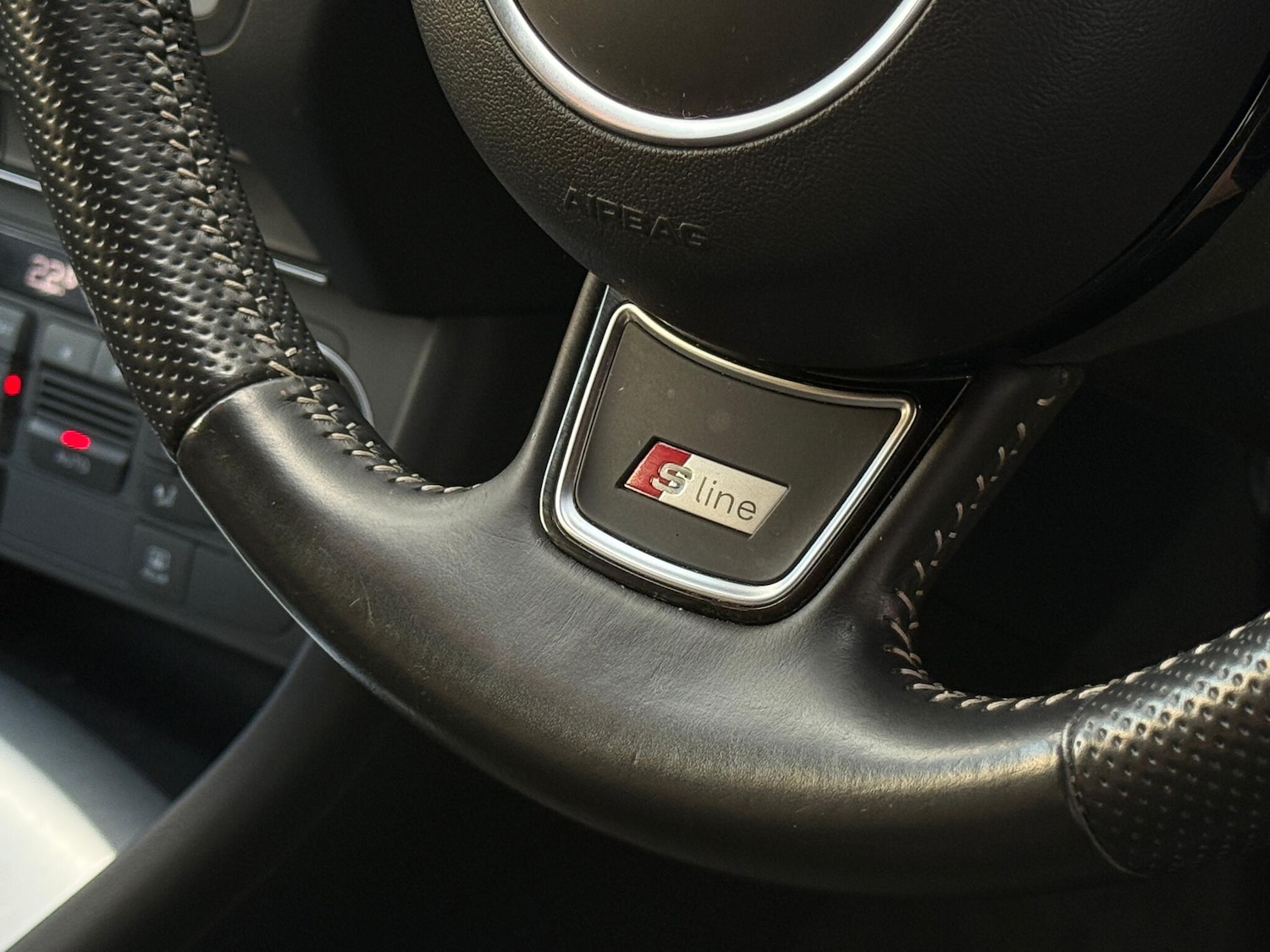 Used Audi Q3 2016 for sale - 76499164: Photo 64