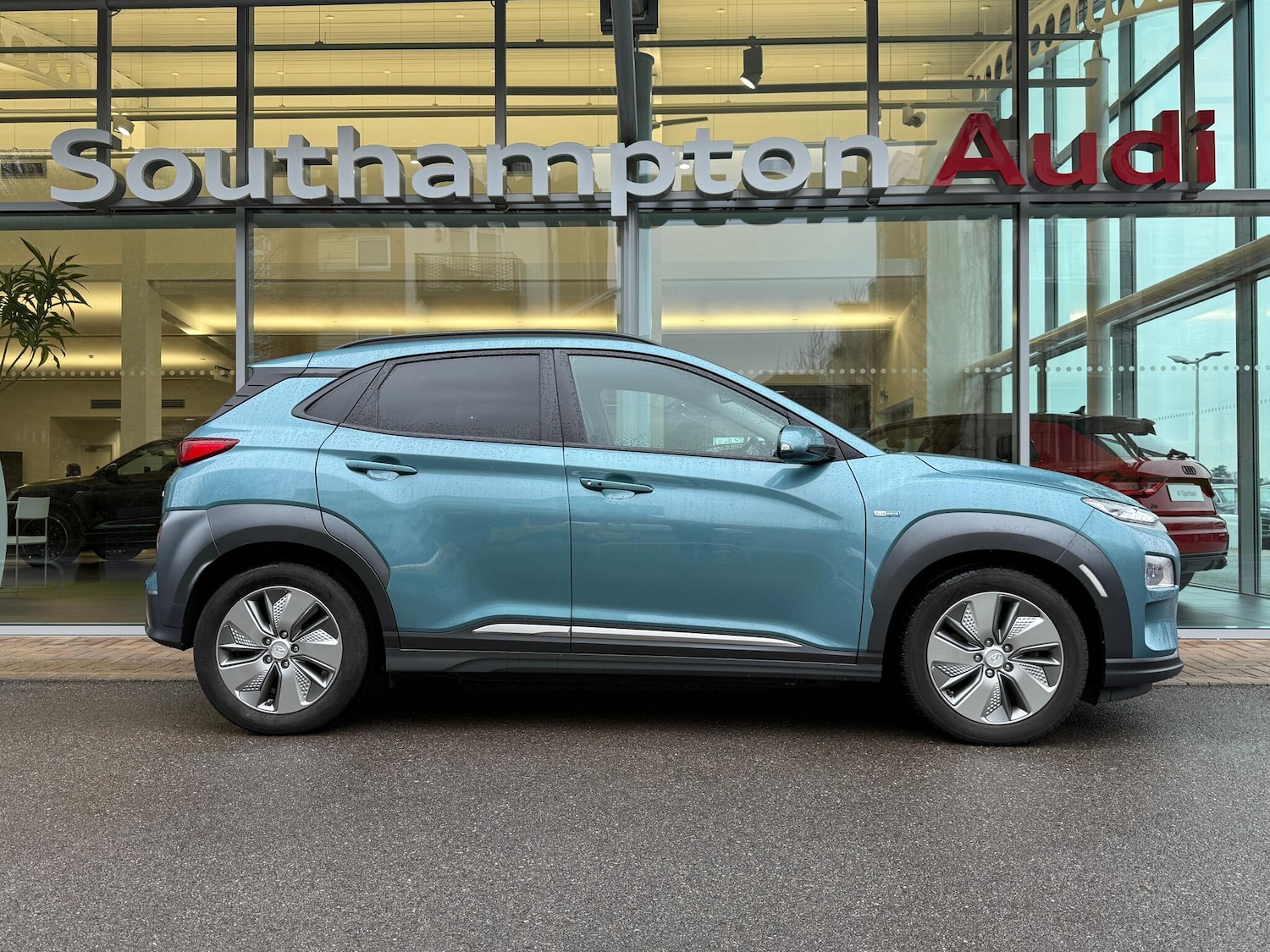 Used Hyundai KONA 2020 for sale - 77255329: Photo 2