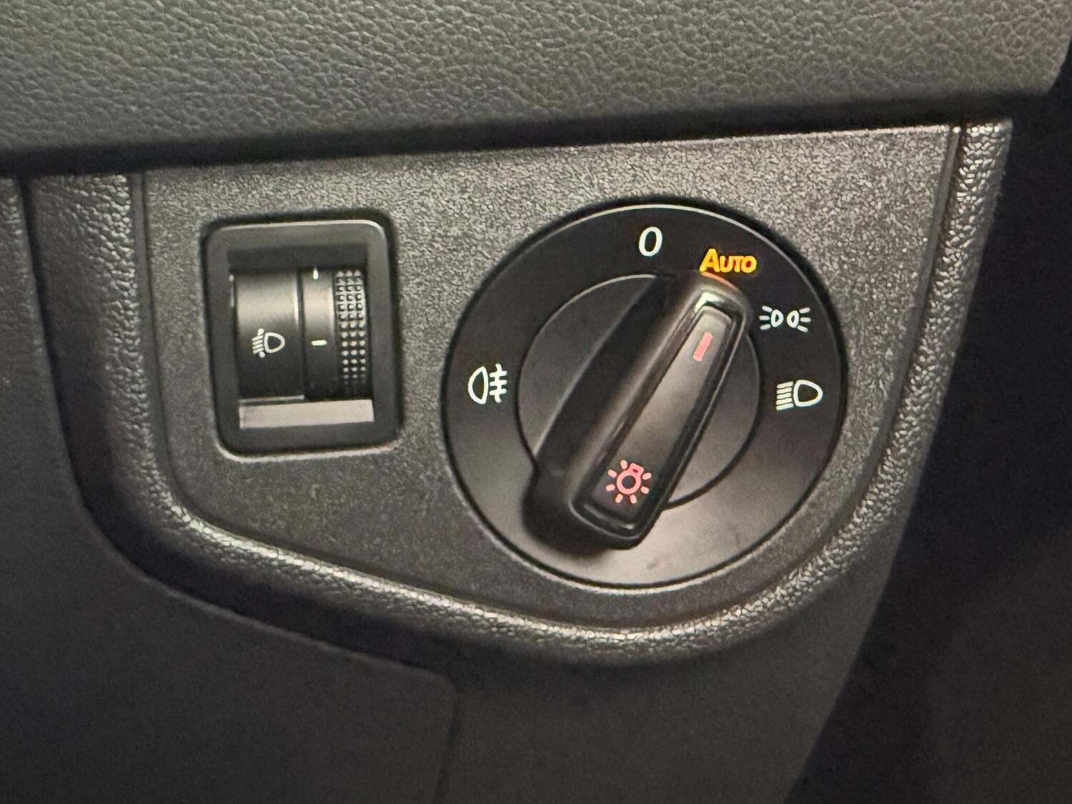 Used Volkswagen Polo 2018 for sale - 77440824: Photo 19