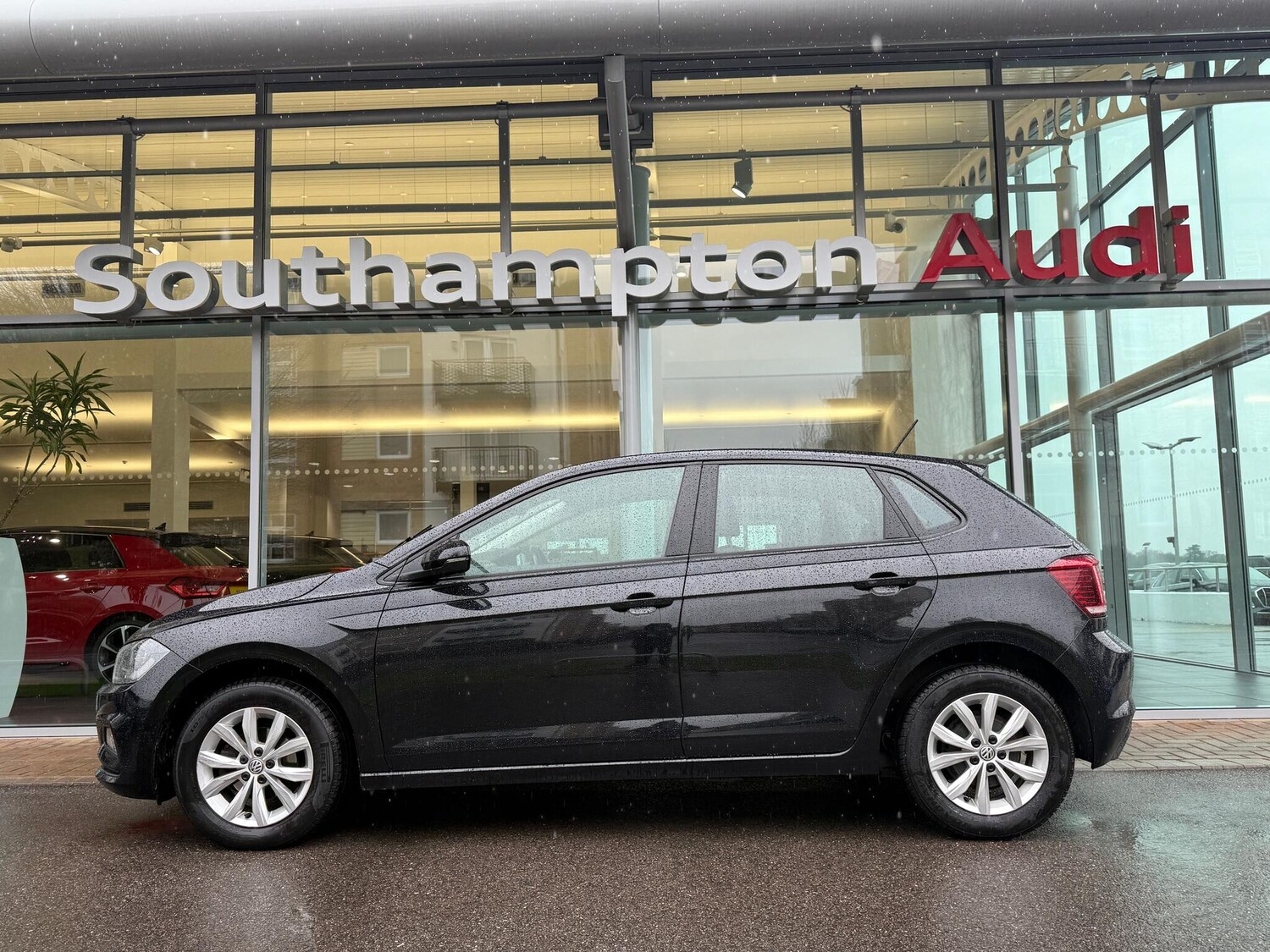 Used Volkswagen Polo 2018 for sale - 77440824: Photo 41