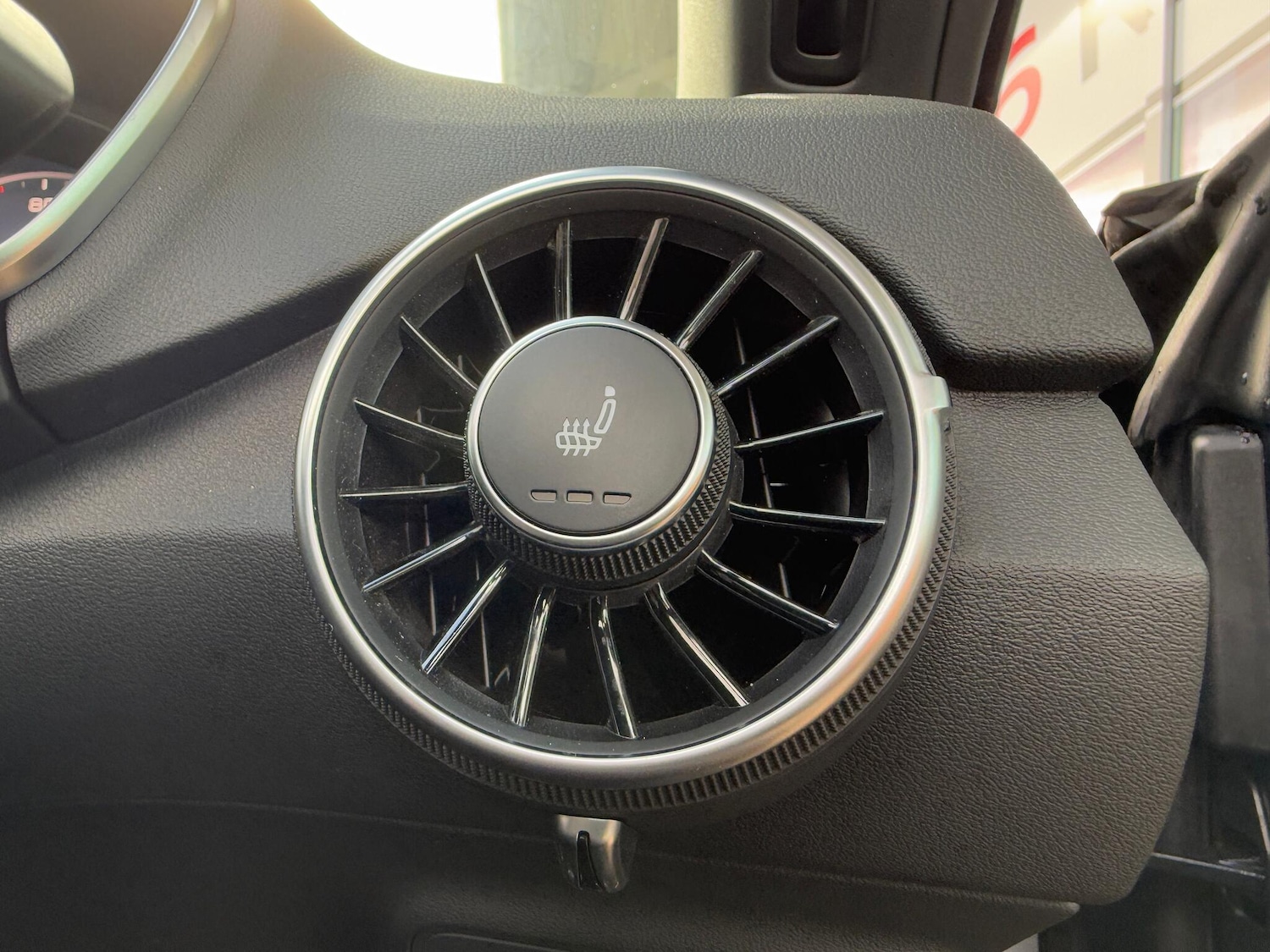 Used Audi TT 2022 for sale - 77645715: Photo 5