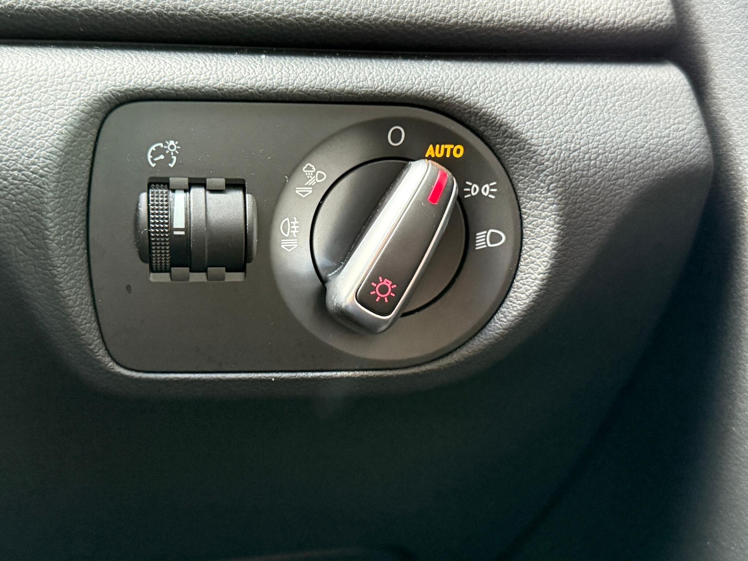 Used Audi Q3 2017 for sale - 77376782: Photo 15