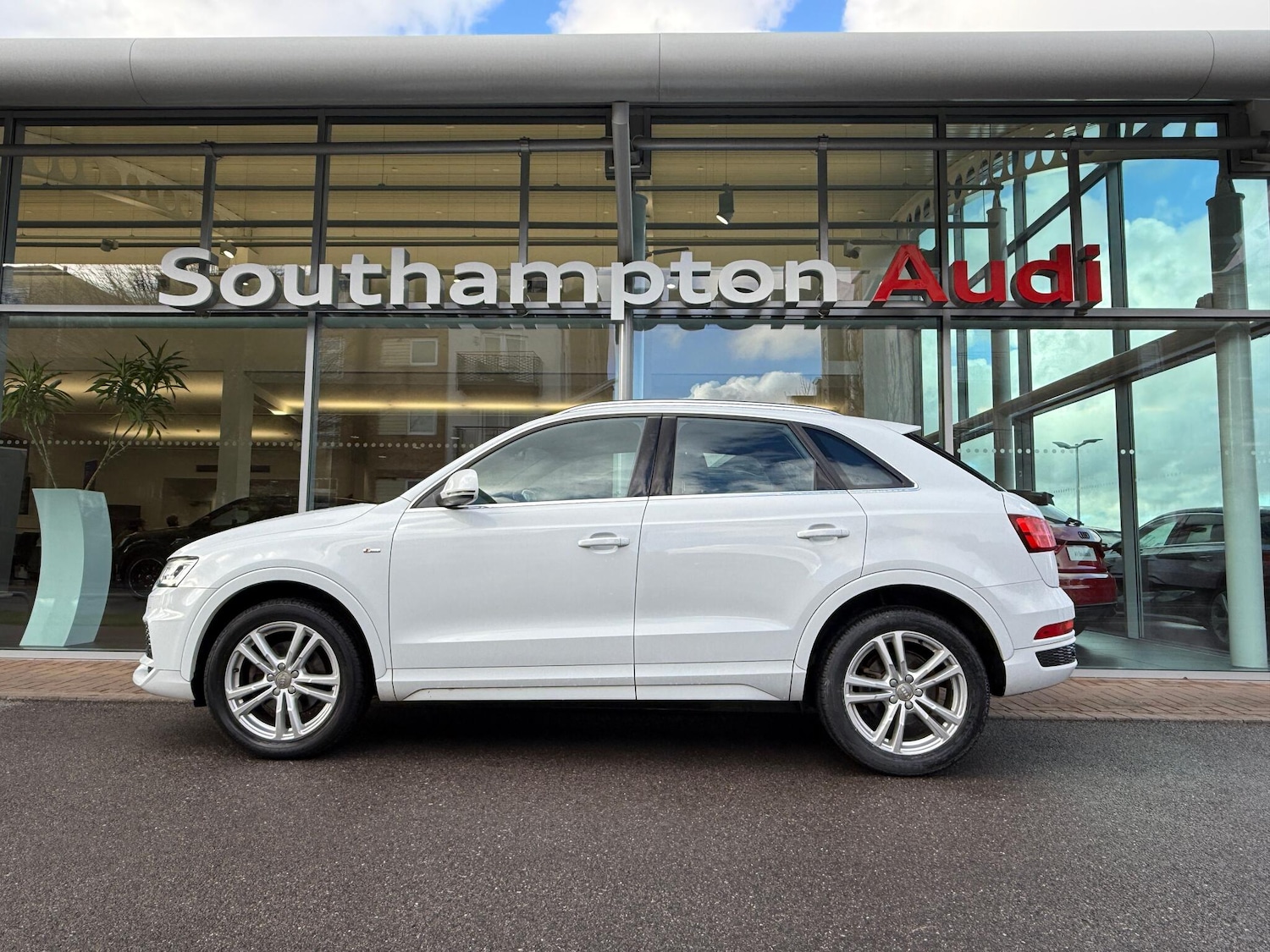 Used Audi Q3 2017 for sale - 77376782: Photo 61