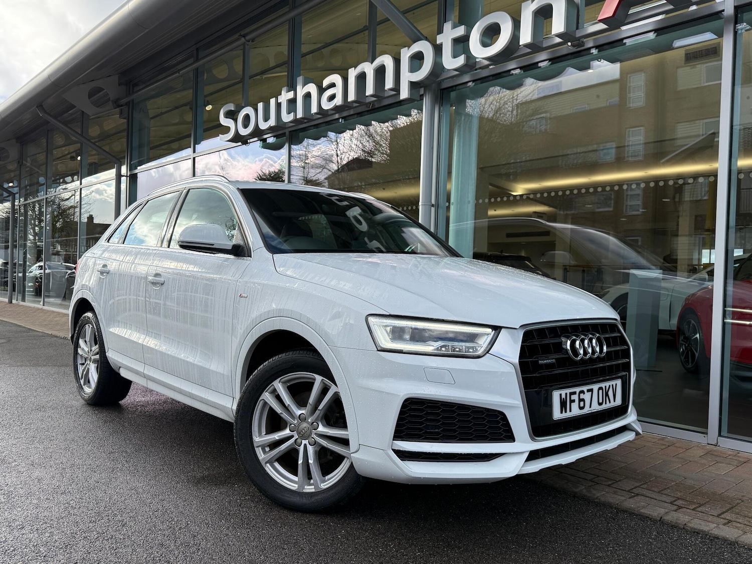 Used Audi Q3 2017 for sale - 77376782: Photo 70