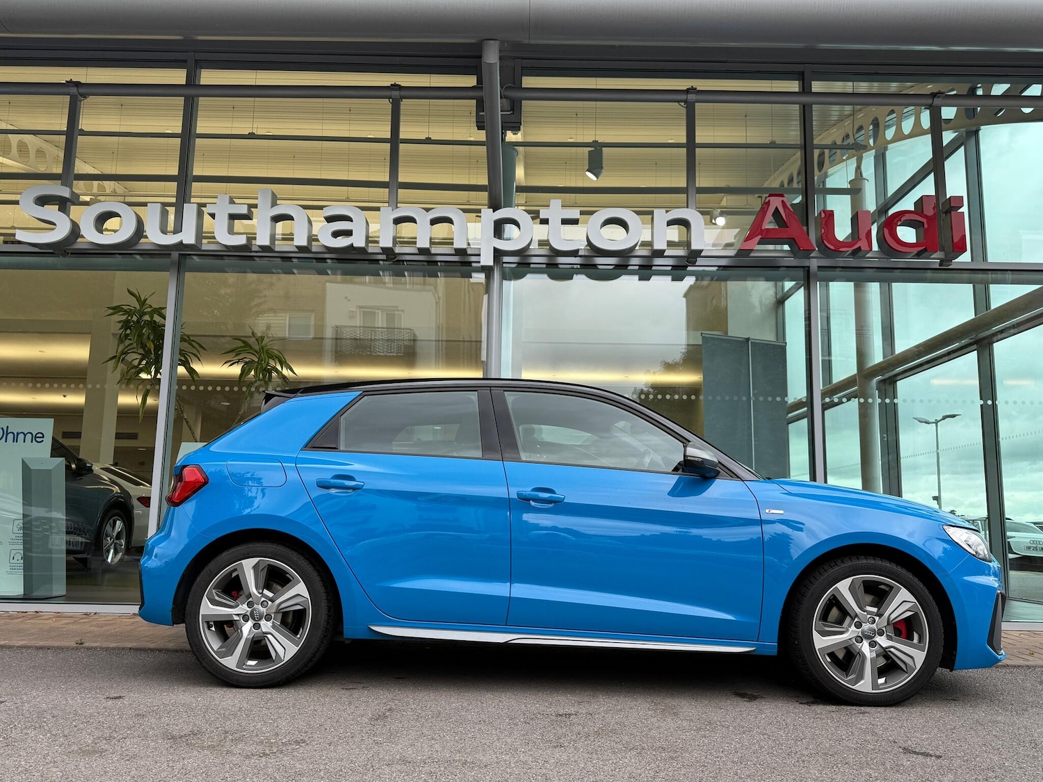 Used Audi A1 2020 for sale - 76167259: Photo 2