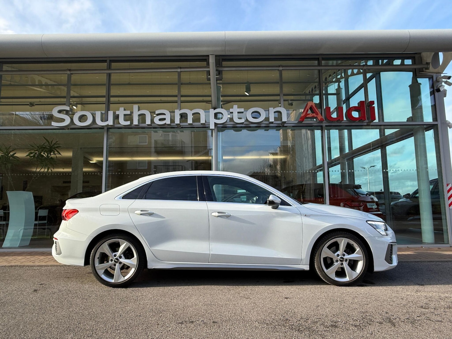 Used Audi A3 for sale - 77306343: Photo 2