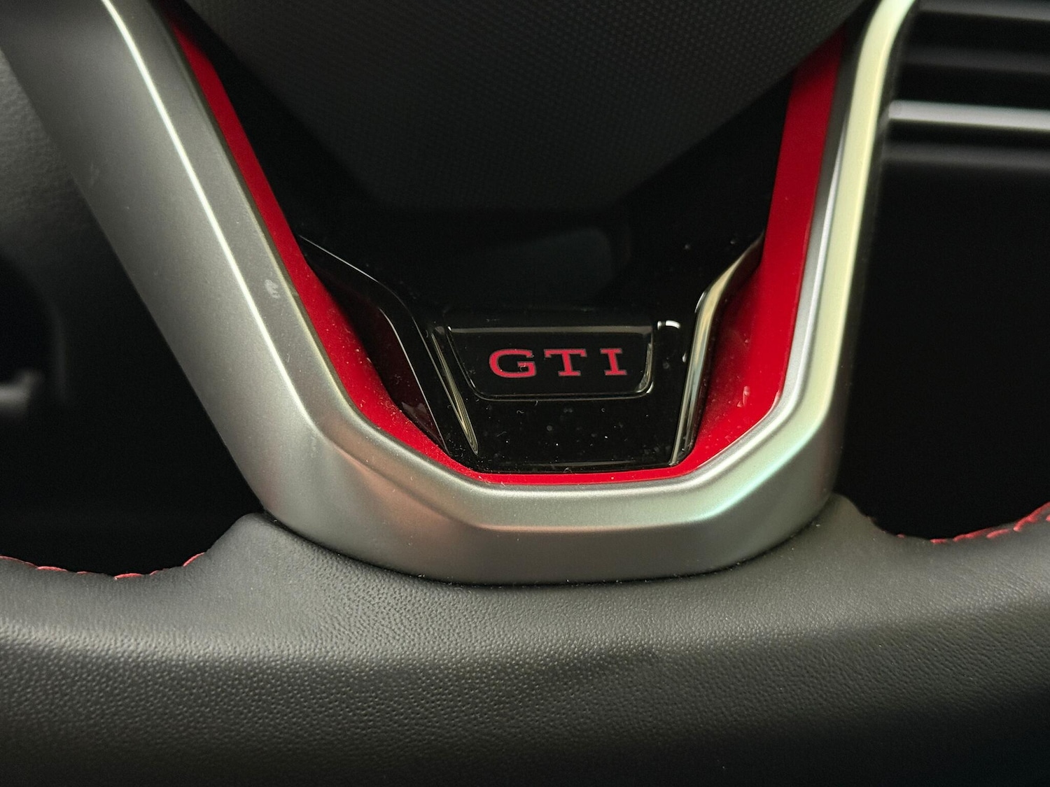 Used Volkswagen Golf 2024 for sale - 76953445: Photo 15