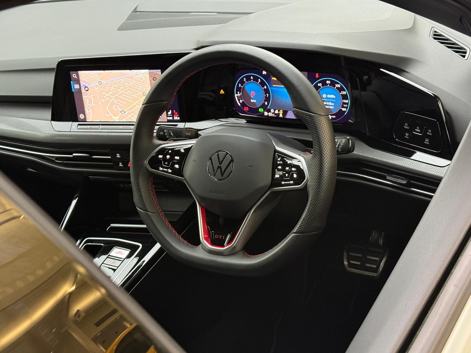 Used Volkswagen Golf 2024 for sale - 76953445: Photo 32