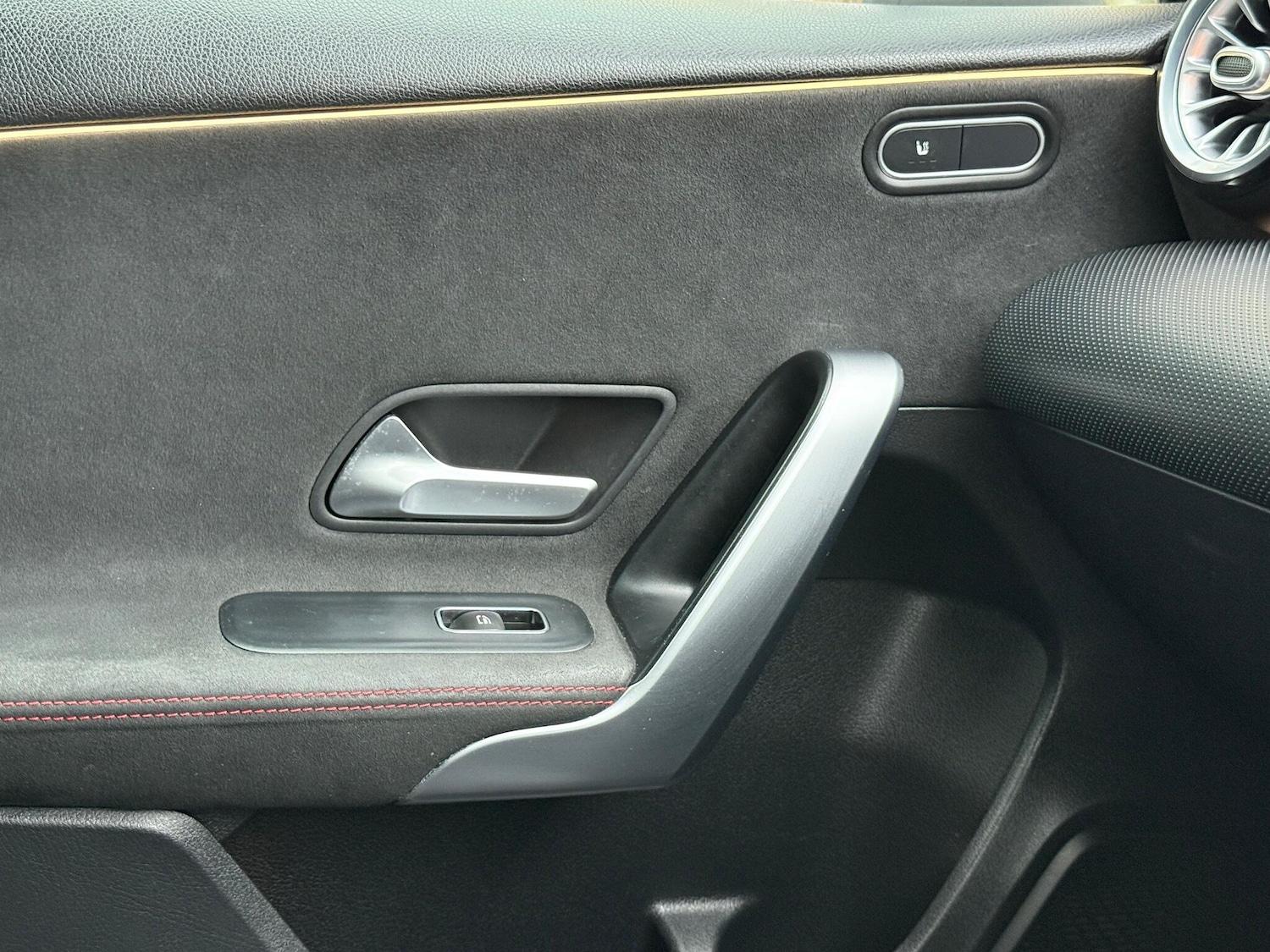 Used Mercedes-Benz A-Class 2018 for sale - 76926169: Photo 25