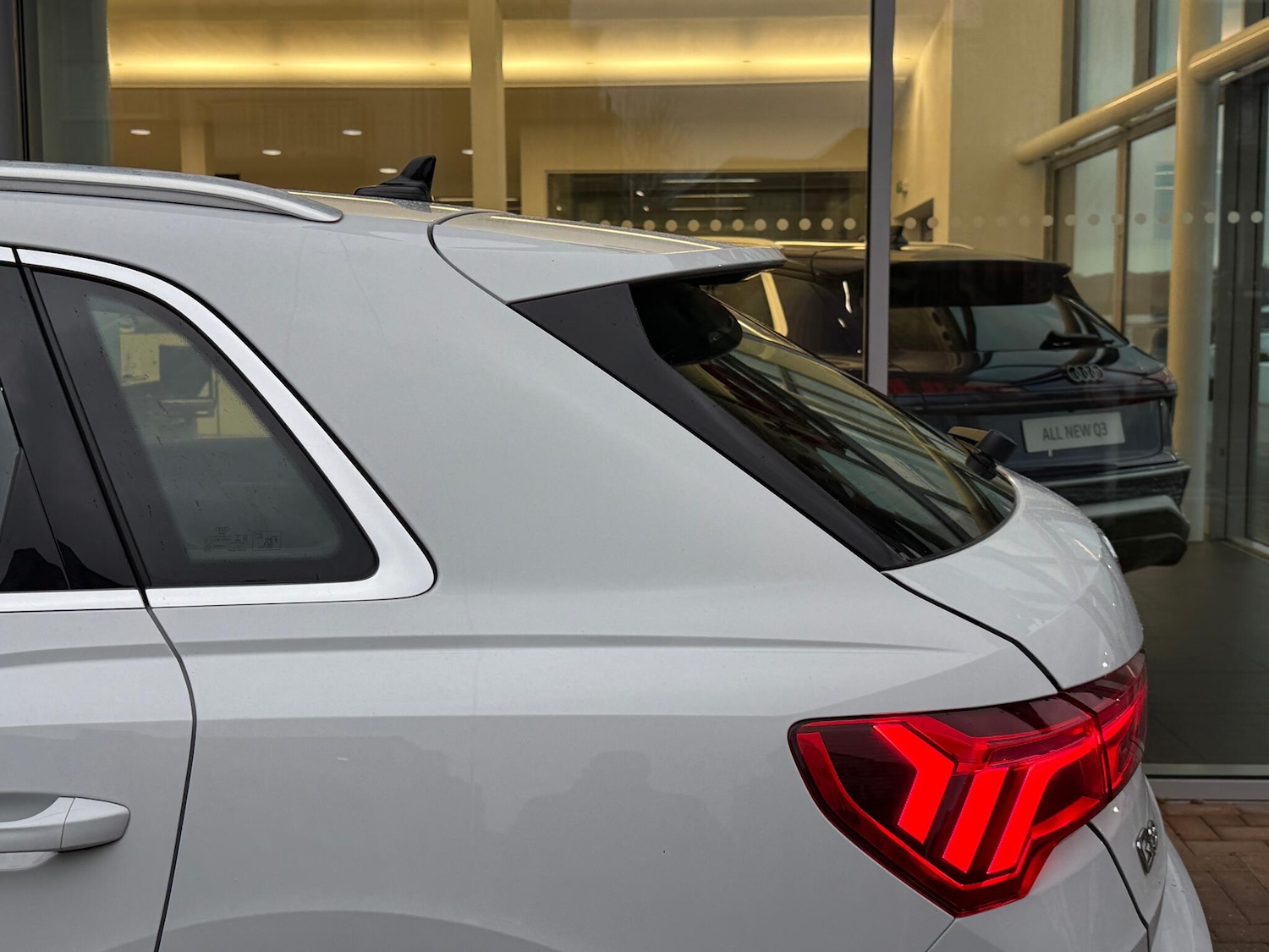 Used Audi Q3 2019 for sale - 76952930: Photo 16