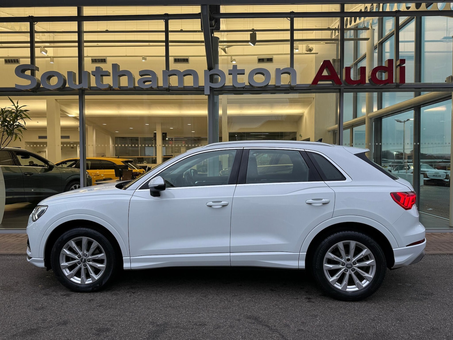 Used Audi Q3 2019 for sale - 76952930: Photo 19