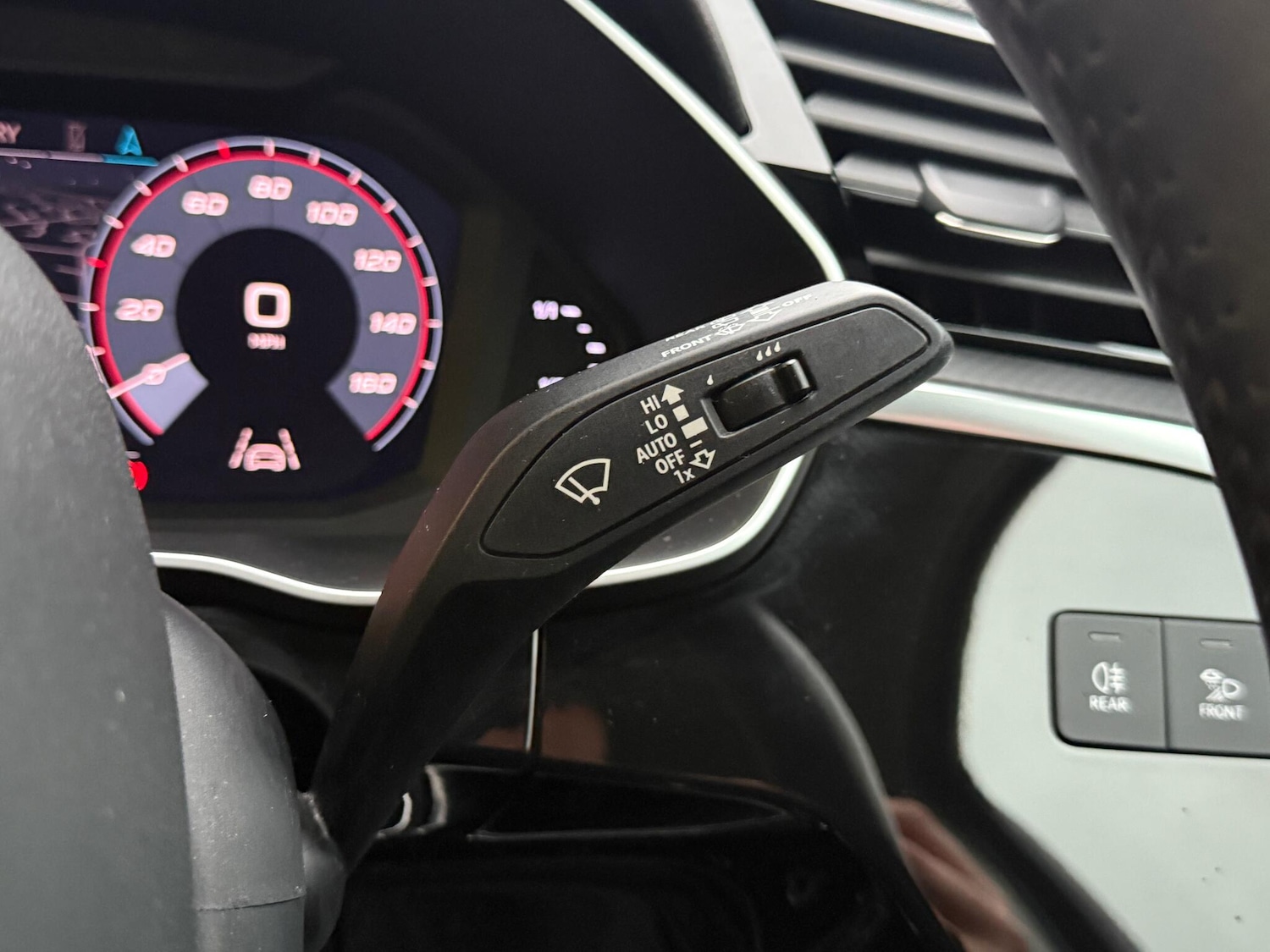 Used Audi Q3 2019 for sale - 76952930: Photo 44