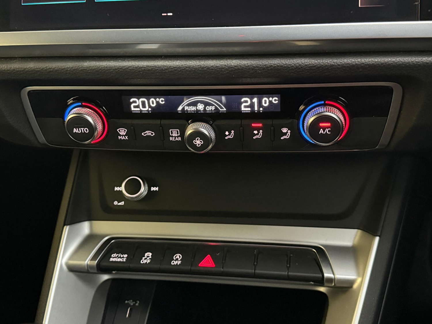 Used Audi Q3 2019 for sale - 76952930: Photo 6