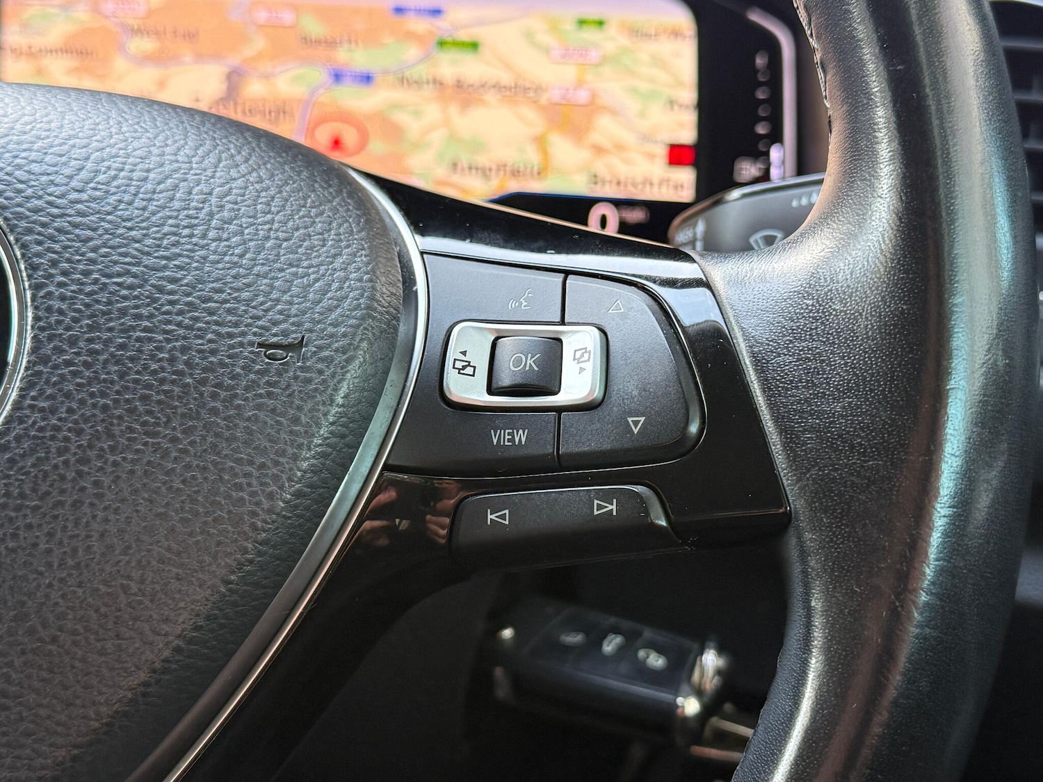 Used Volkswagen T-Roc for sale - 77074353: Photo 12