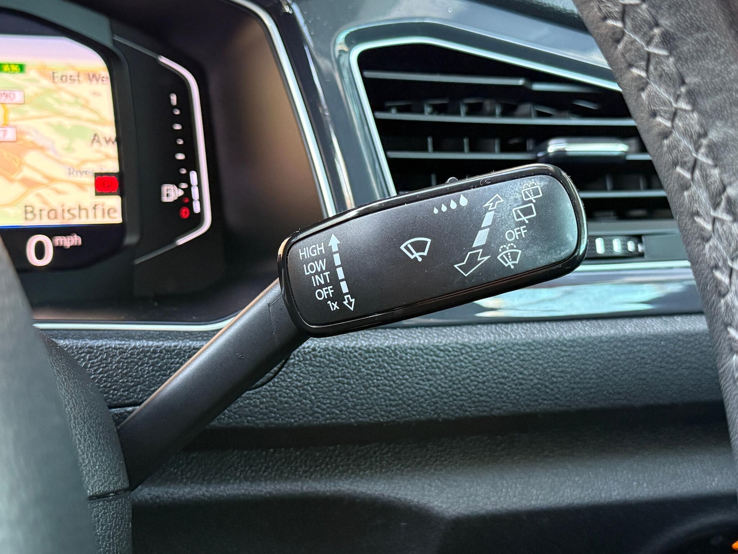 Used Volkswagen T-Roc for sale - 77074353: Photo 14