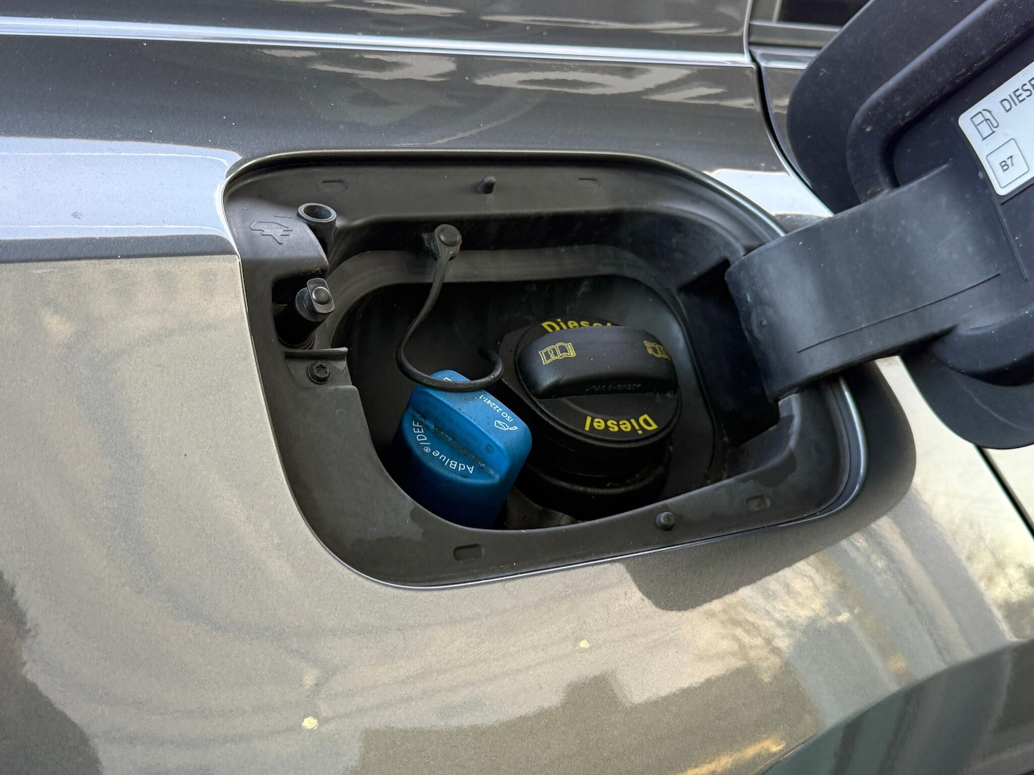 Used Volkswagen T-Roc for sale - 77074353: Photo 38