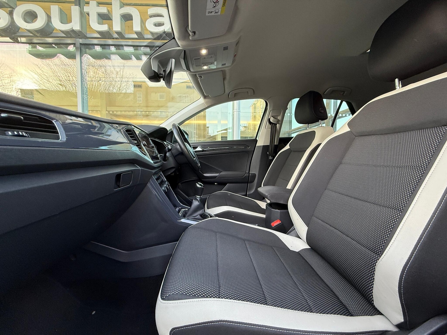 Used Volkswagen T-Roc for sale - 77074353: Photo 48