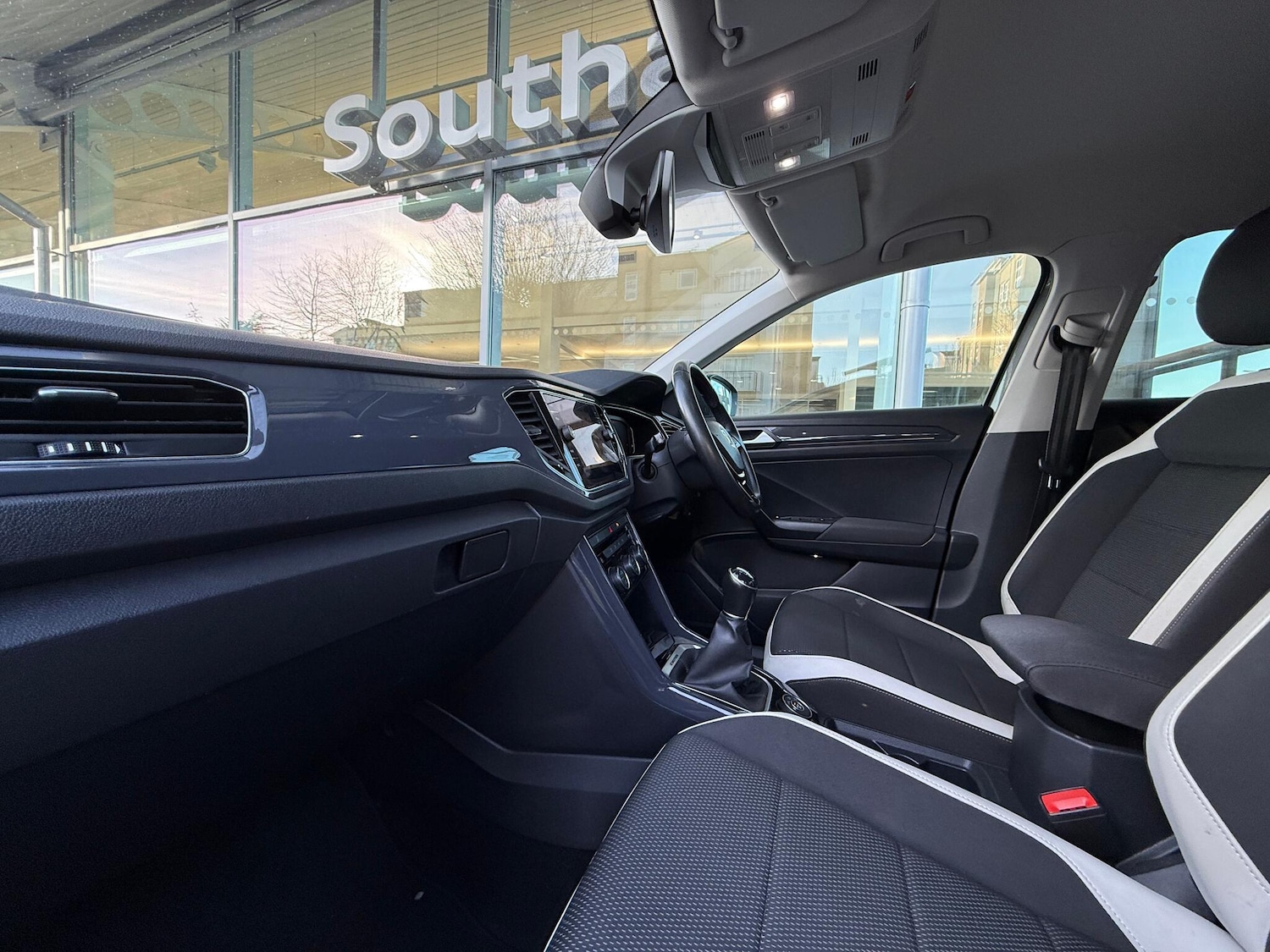 Used Volkswagen T-Roc for sale - 77074353: Photo 7