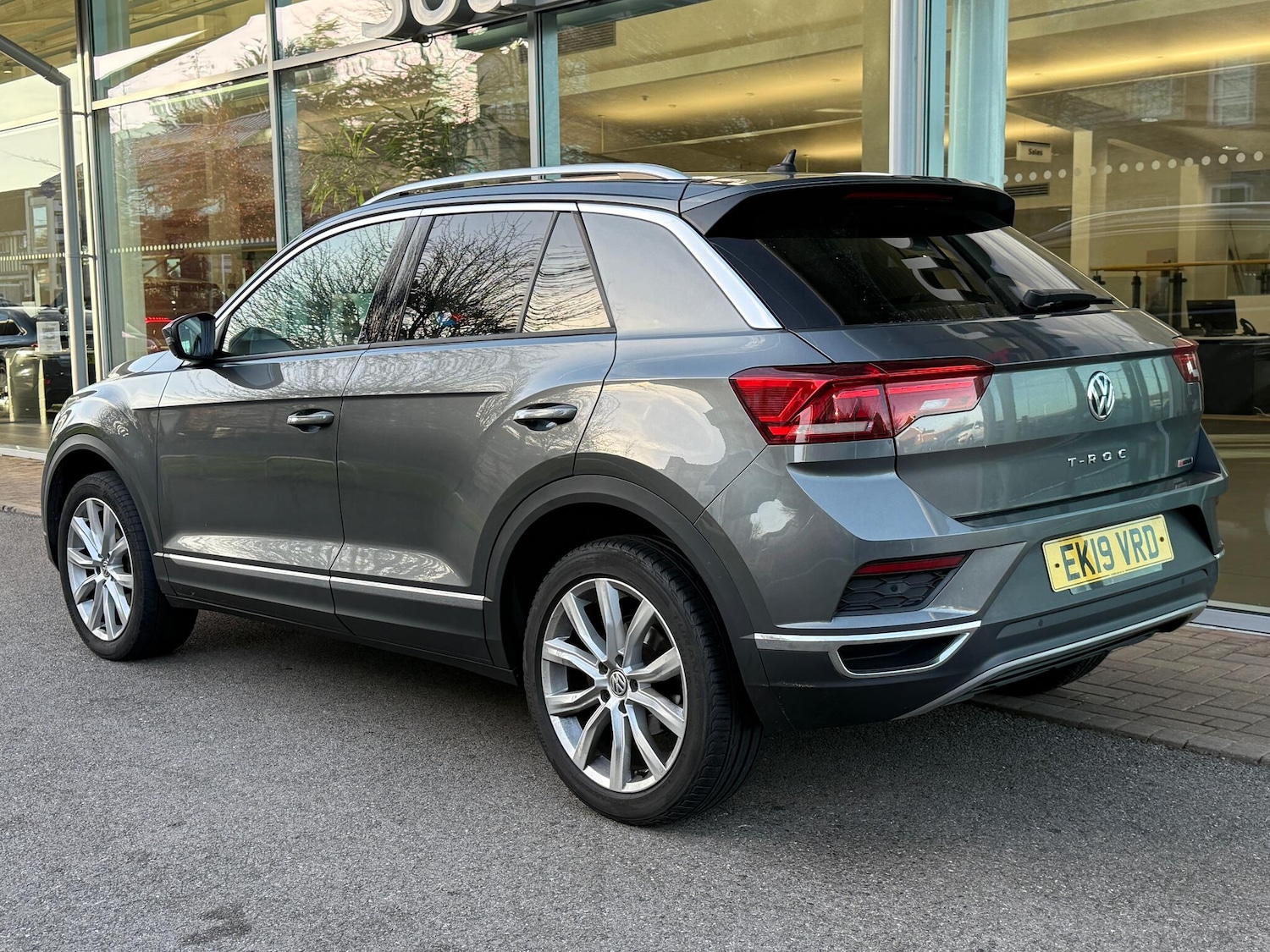 Used Volkswagen T-Roc for sale - 77074353: Photo 8