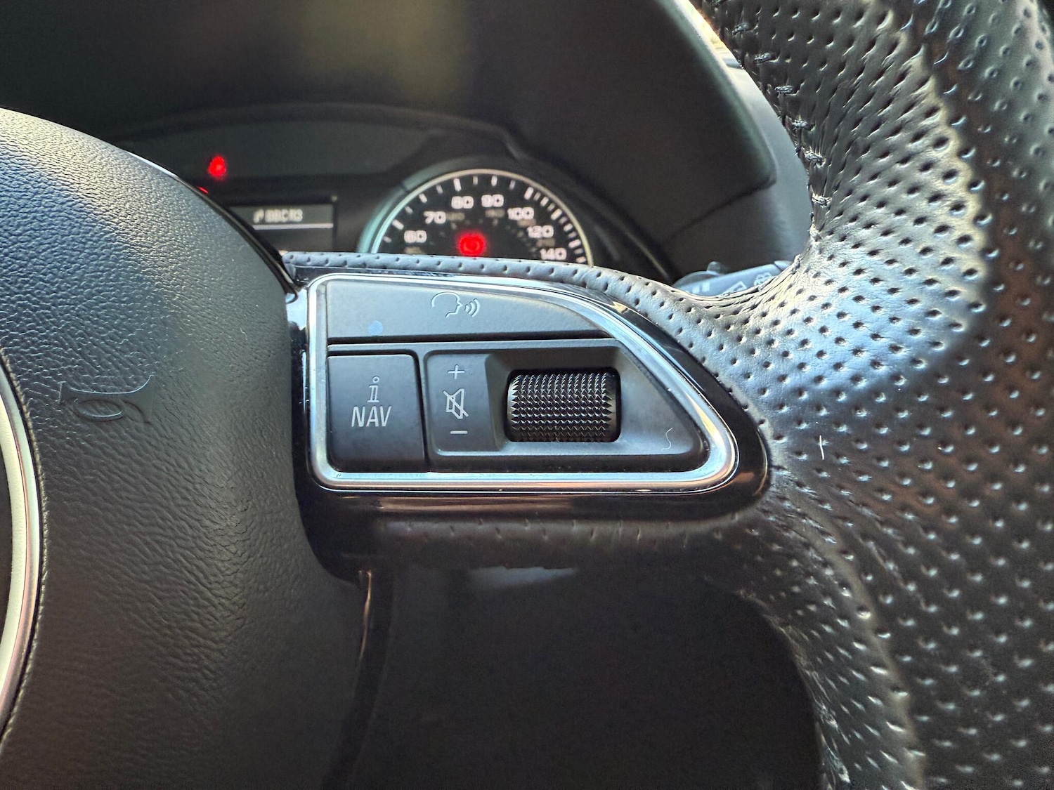 Used Audi Q5 2016 for sale - 76899210: Photo 10