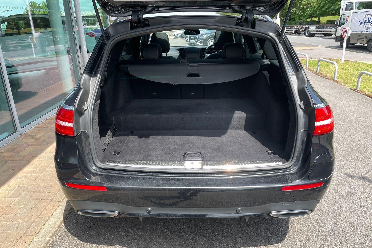 Used Mercedes-Benz E Class 2019 for sale - 76753331: Photo 21