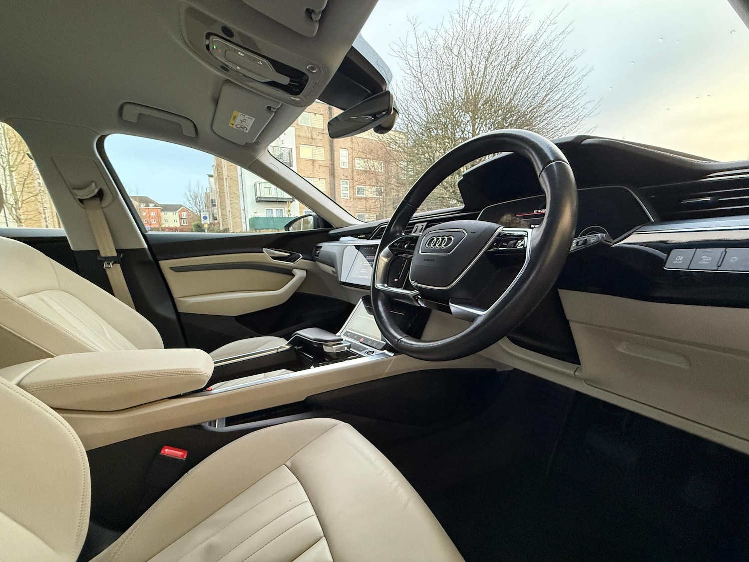 Used Audi e-tron 2020 for sale - 76975551: Photo 11