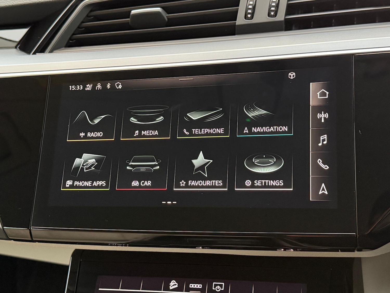 Used Audi e-tron 2020 for sale - 76975551: Photo 16