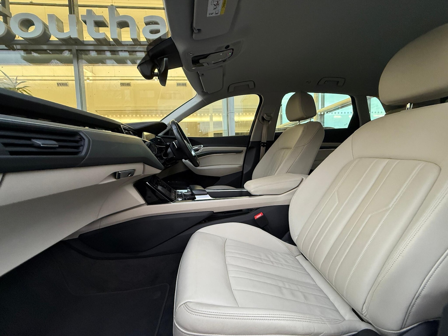 Used Audi e-tron 2020 for sale - 76975551: Photo 50