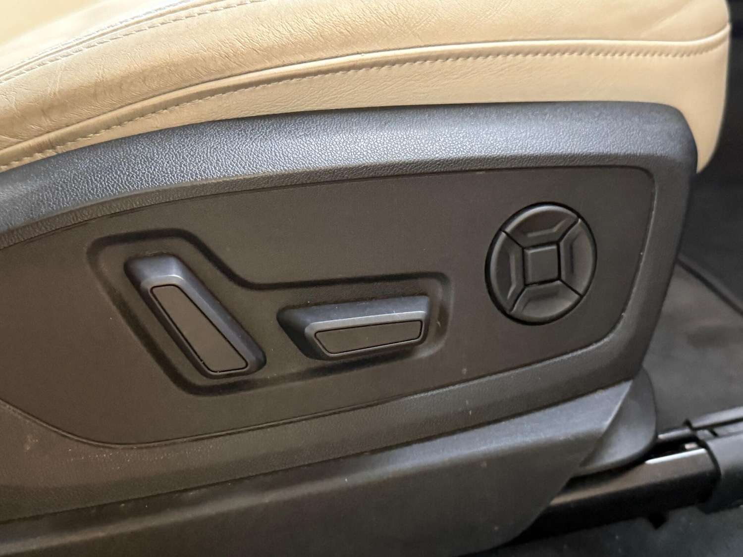 Used Audi e-tron 2020 for sale - 76975551: Photo 7