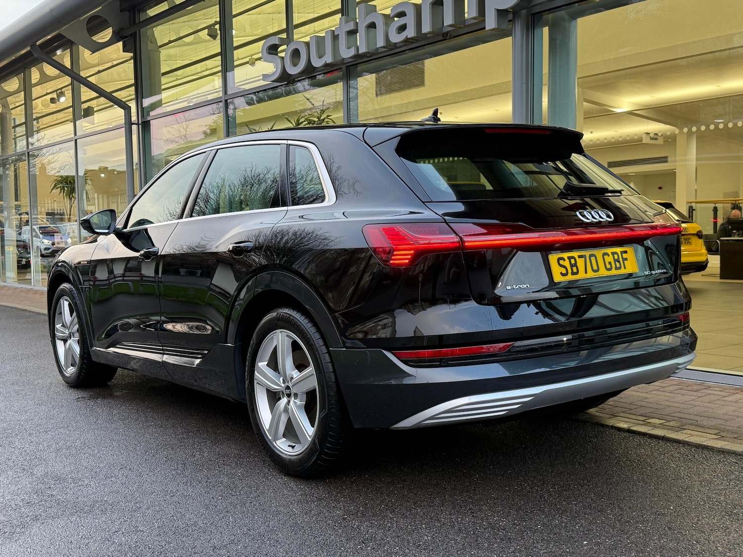Used Audi e-tron 2020 for sale - 76975551: Photo 9