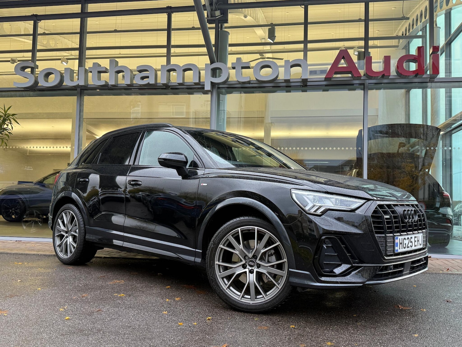 Used Audi Q3 2025 for sale - 76457928: Photo 1