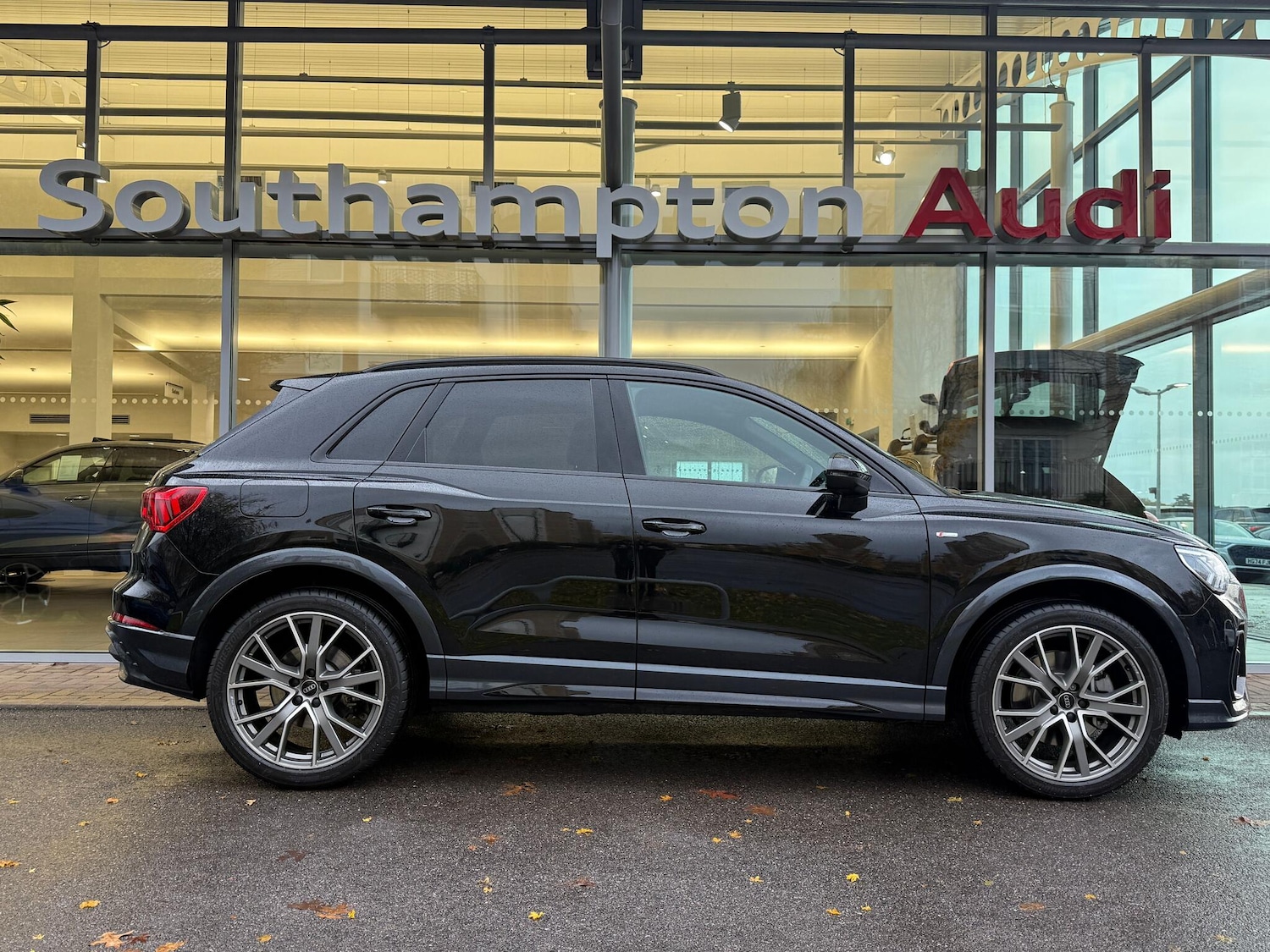 Used Audi Q3 2025 for sale - 76457928: Photo 2