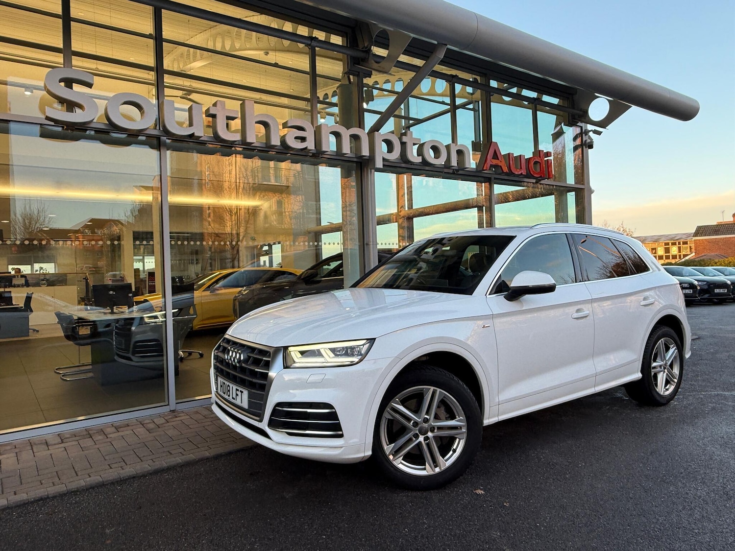 Used Audi Q5 2018 for sale - 76832620: Photo 60