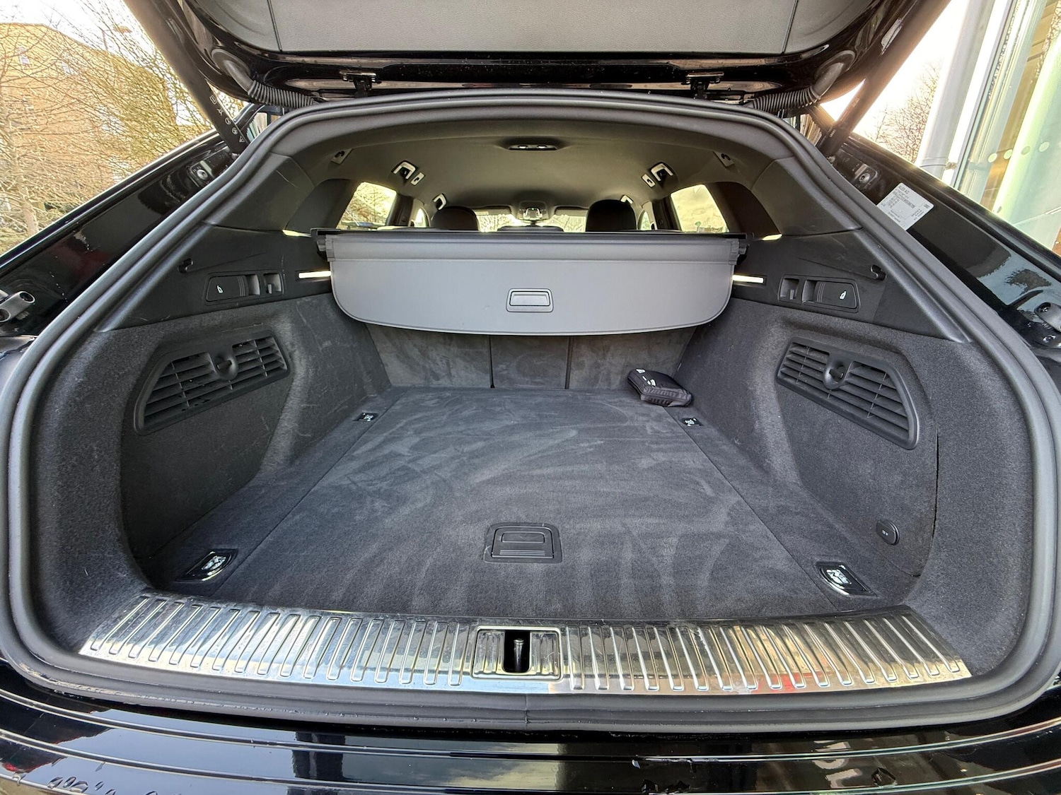 Used Audi Q8 e-tron for sale - 77279963: Photo 62