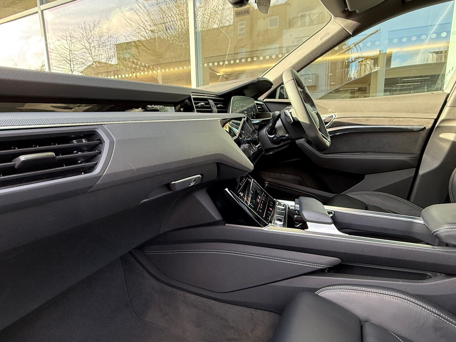 Used Audi Q8 e-tron for sale - 77279963: Photo 75