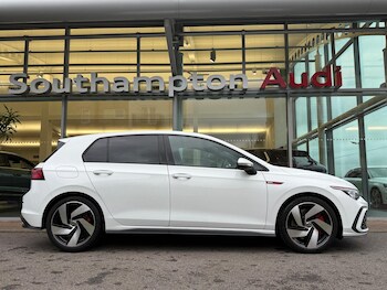 Used Volkswagen Golf 2024 for sale - 77305705: Photo