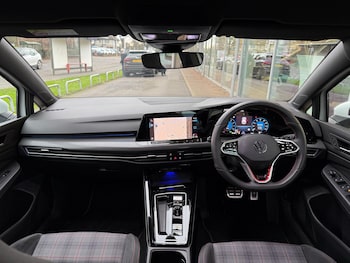 Used Volkswagen Golf 2024 for sale - 77305705: Photo