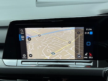 Used Volkswagen Golf 2024 for sale - 77305705: Photo