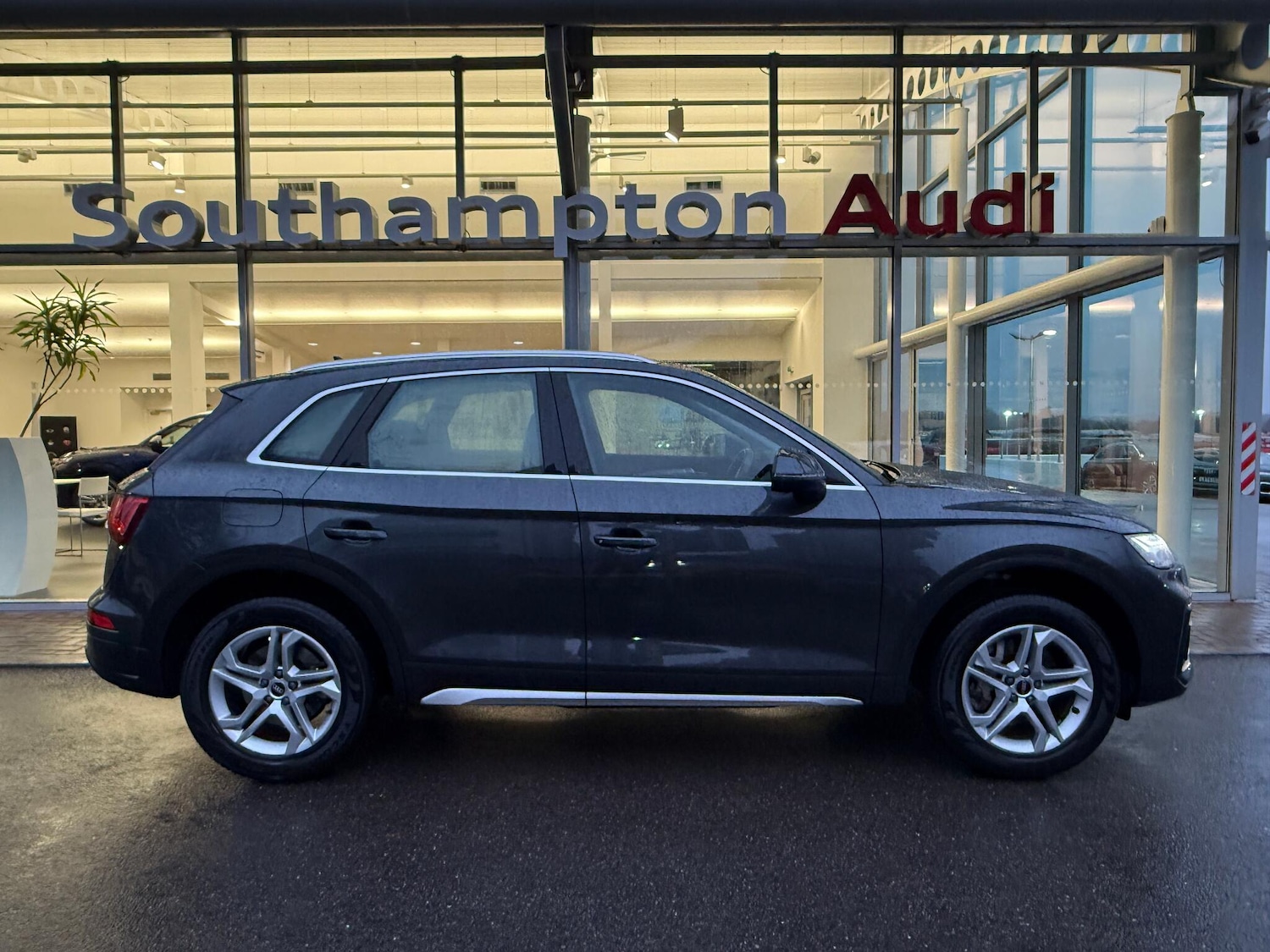 Used Audi Q5 for sale - 77704796: Photo 2