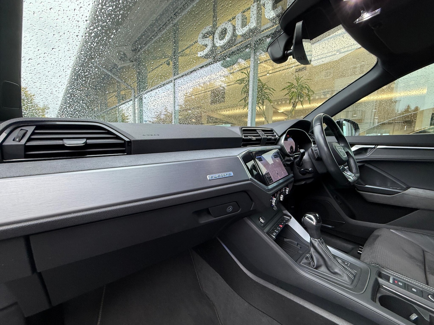 Used Audi Q3 2020 for sale - 76167245: Photo 6