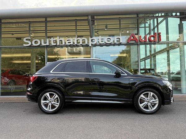 Used Audi Q3 2024 for sale - 76238907: Photo 2