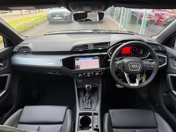 Used Audi Q3 2024 for sale - 76238907: Photo 3