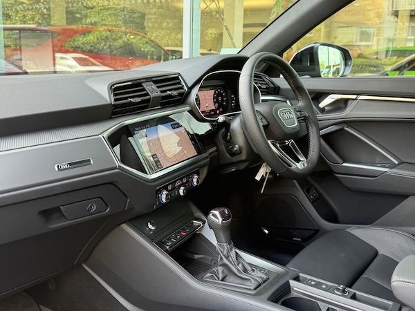 Used Audi Q3 2024 for sale - 76238907: Photo 54