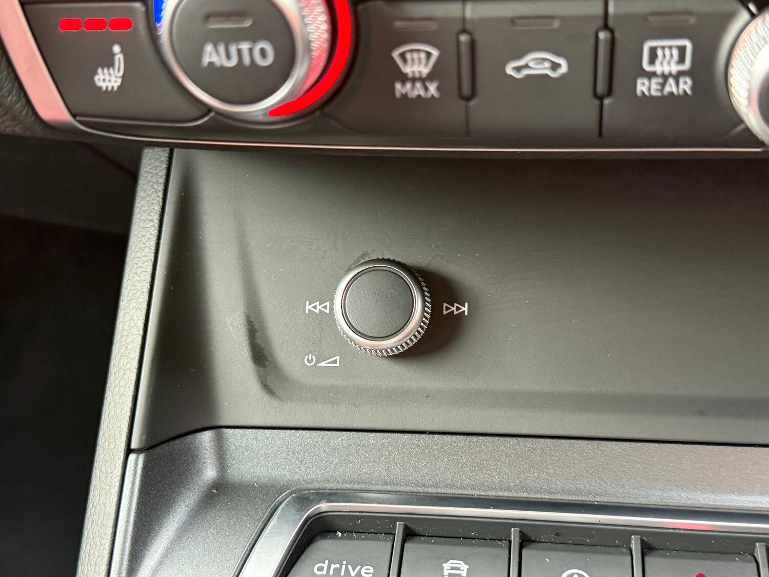 Used Audi Q3 for sale - 77550249: Photo 25