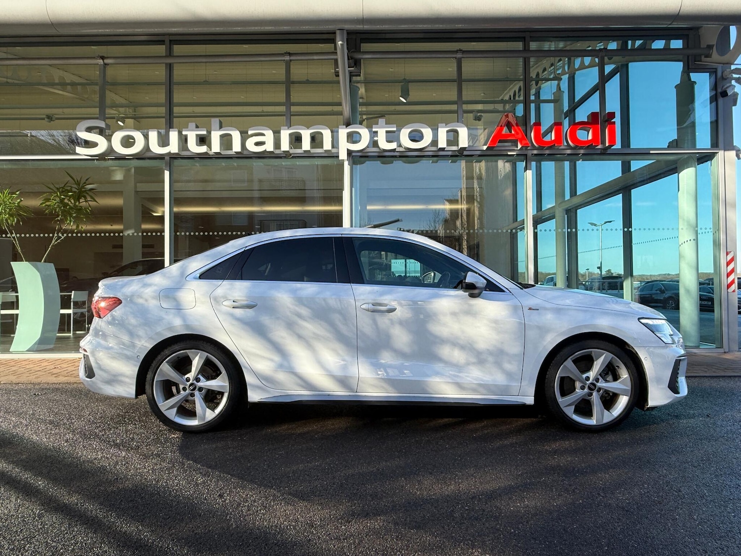 Used Audi A3 2021 for sale - 77131049: Photo 2