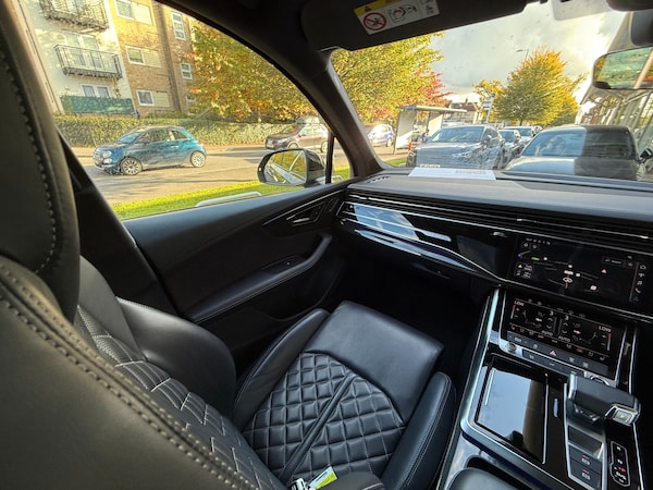 Used Audi Q7 2023 for sale - 76226675: Photo 45