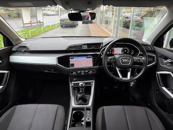 Used Audi Q3 2022 for sale - 76976204: Photo